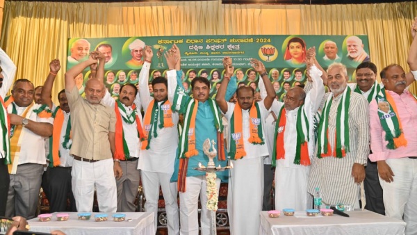 Home Minister G Parameshwar knows who is a Big Whale HD Kumaraswamy