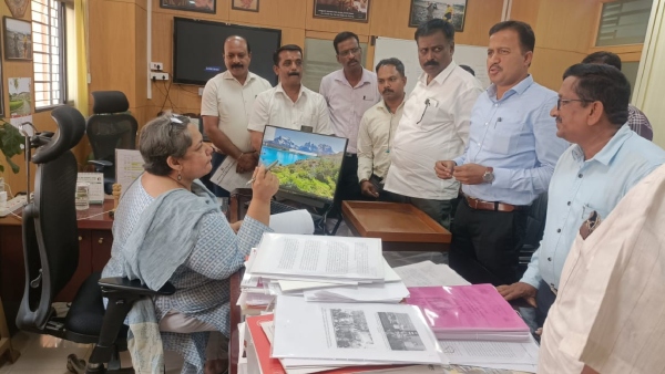 Government Employees Appeal To Withdraw Mobile Application Attendance Order