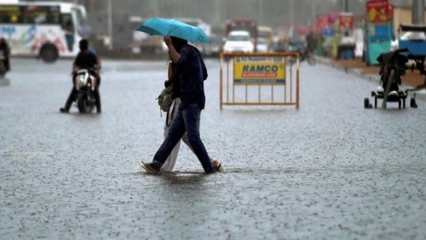 Heavy rain in Bengaluru Rain spoils the fun of the IPL weekend