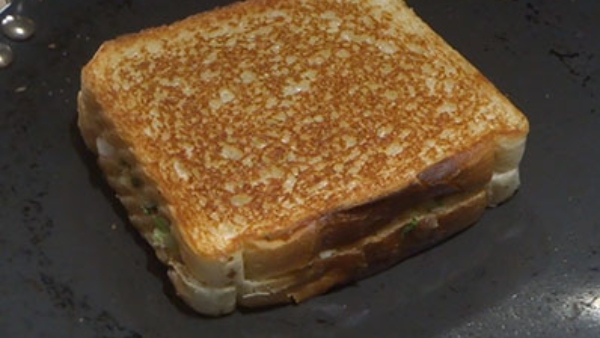 How To Make Hotel Style Potato Sandwich In Home Here Is The Recipe