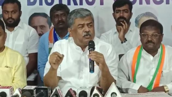 BJP Leaders Says Lies About Constitution Through Paper Advertisement BK Hariprasad