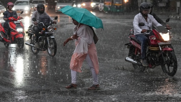 IMD Predicts Heavy Rain for Karnataka untill May 17th
