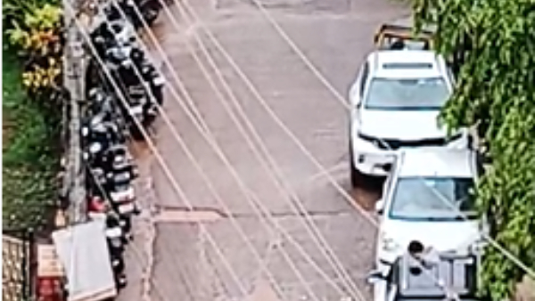 K S Eshwarappa Lashes Out About Namaz At Mangalore Roads