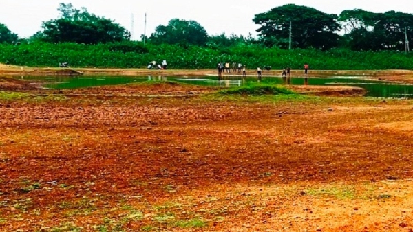 Karnataka Drought Water Level Completely Decreased In H D Kote Lakes