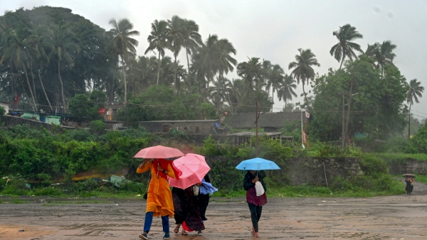 Karnataka Rain Heavy rain forecast in these districts in few moments on May 26