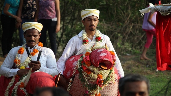 Avalakki s Offering To Lord Ayyappa At Gundyat In Kodagu