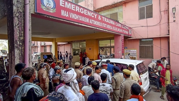 13 Poll Personnel Die in Mirzapur Due to Fever and High Blood Pressure Hospital Reports 13 Poll Personnel Die in Mirzapur Due to Fever and High Blood Pressure Hospital Reports