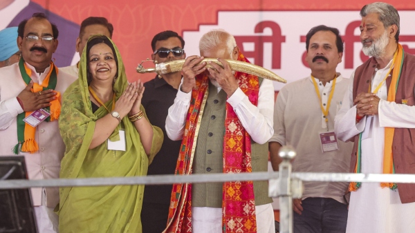 A break from election campaign PM Modi captures the beauty of nature on camera