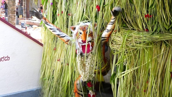 Pilikola Daiva Utsava At Kapu Sri Brahma Mugerkala-Pilichandi Temple Pilikola Daiva Utsava At Kapu Sri Brahma Mugerkala-Pilichandi Temple