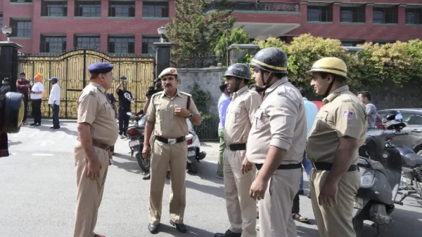 Bengaluru 3 Hotels Received Bomb Threat email Today