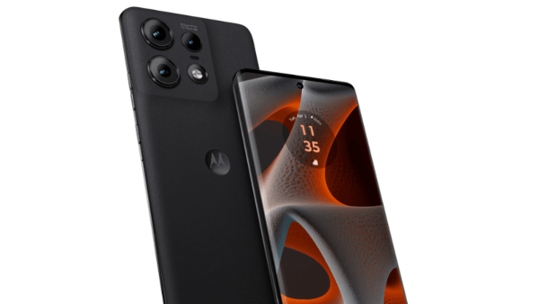 Realme GT 6T vs Motorola Edge 50 Pro Choosing the Ideal Mid-Range Smartphone