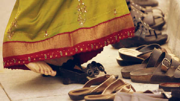 home garden vastu tips keep footwear and shoes this side at the door in kannada