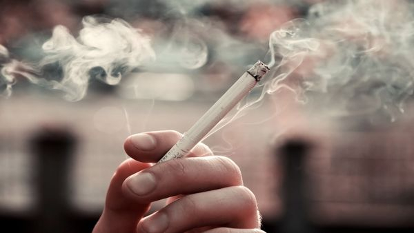 Bengaluru Doctor Educates Woman Criticizing Non-Smokers as Losers in Viral Post