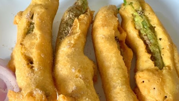 How To Make Street Style Crispy Chilli Bajji Recipe In Home