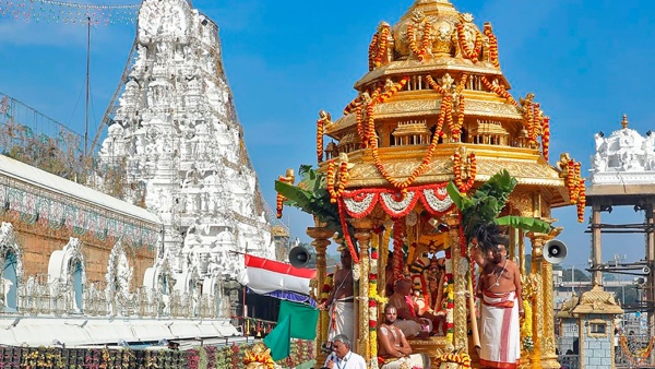 Voting Completed Tirupati Devotees Number Raised