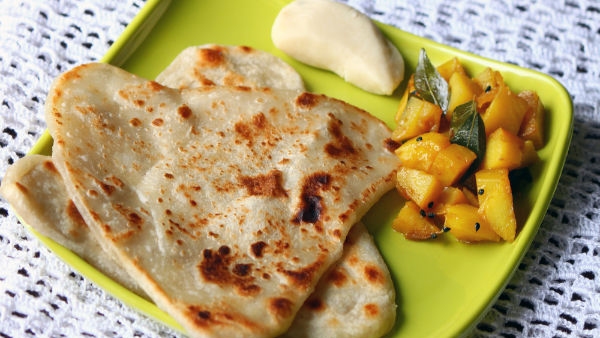 Tomato Paneer Stuffed Paratha Recipe Know How to Make Tomato Paneer Paratha in Kannada