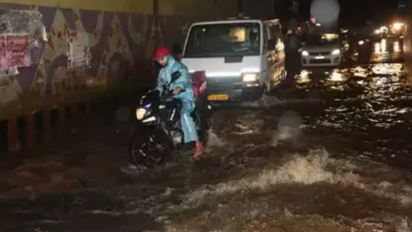 Rain Likely Happen In Bengaluru Traffic Jam Guaranteed In These Areas