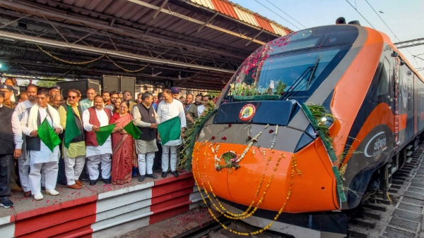 50 Percent of Vande Bharat trains runs either operate with empty or partially filled seats Congress