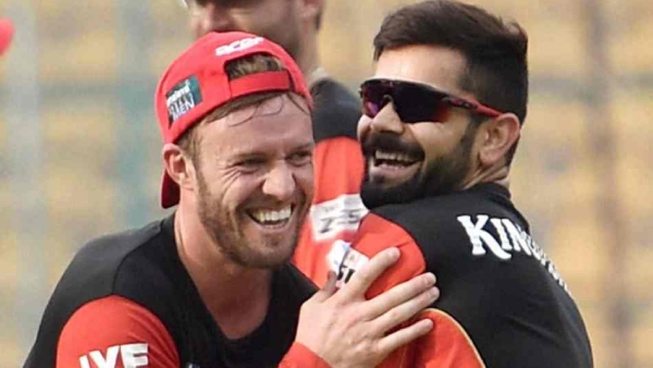 AB de Villiers Supports Virat Kohli Against Strike-rate Criticism