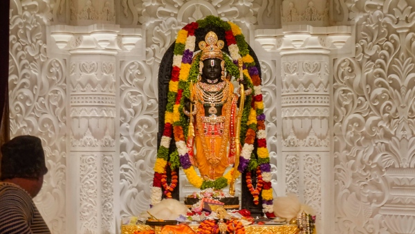 Decline in passenger flow Special Flights trains and buses to Ayodhya have been cut back Decline in passenger flow Special Flights trains and buses to Ayodhya have been cut back