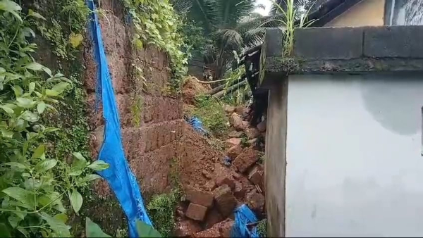 Rain Death A Young Woman Dies After Touching An Electric Wire In Belthangady