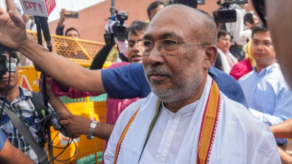 Manipur Chief Minister N Biren Singh s convoy attacked one injured Manipur Chief Minister N Biren Singh s convoy attacked one injured
