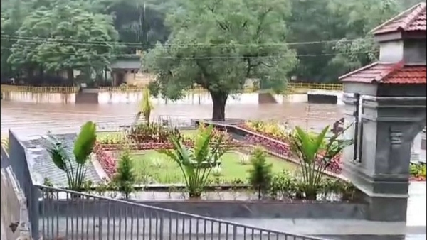 Heavy Rain Effect Rain Cauvery River Level Rises To Maximum In Kodagu