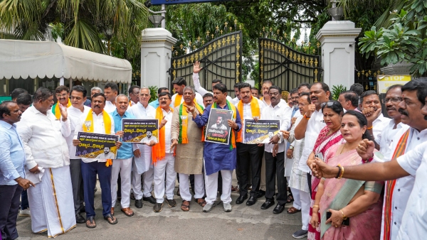 Chief Minister Siddaramaiah Clarifies Petrol-Diesel Price Hike in State