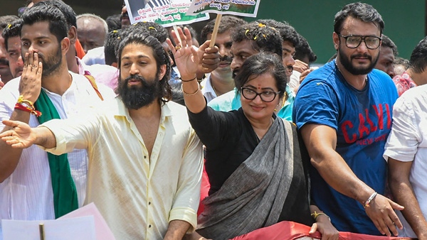 Is Sumalatha Amma trying to get her son Darshan out of jail
