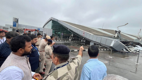Delhi Airport T-1 Roof Collapse One Dead Many Injured - Latest Updates