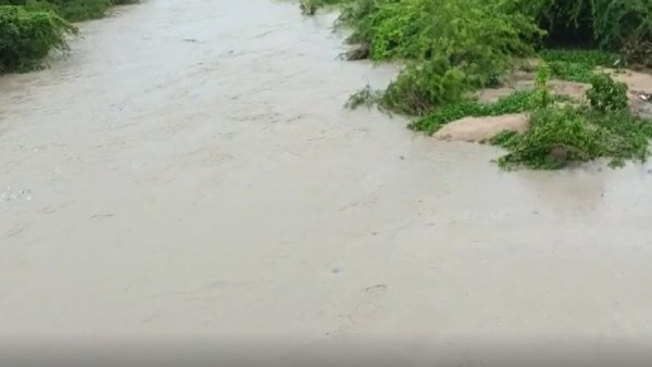 Precautionary Measures taken regarding floods in tuppari Halla benni halla Precautionary Measures taken regarding floods in tuppari Halla benni halla