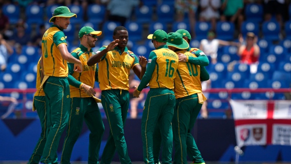 South Africa Wins by 7 Runs Against England in Last-Over Thriller South Africa Wins by 7 Runs Against England in Last-Over Thriller