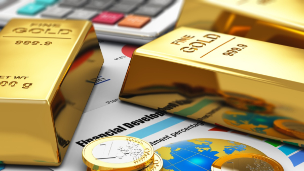 1 kg Illegal gold smuggled from air hostess