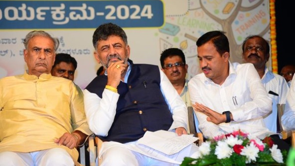 7th Pay Commission Report DK Shivakumar Assurance To Government Employees