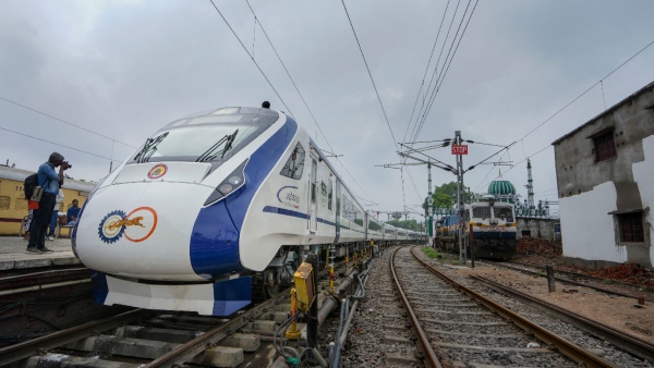 What is the reason for increasing demand for Hubballi-Dharwad Vande Bharat Express train