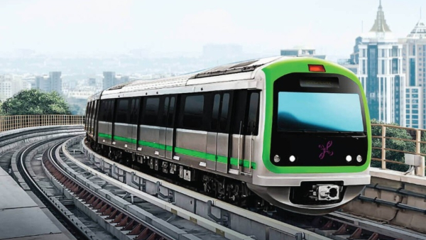 What are people saying about metro service between Hubballi-Dharwad