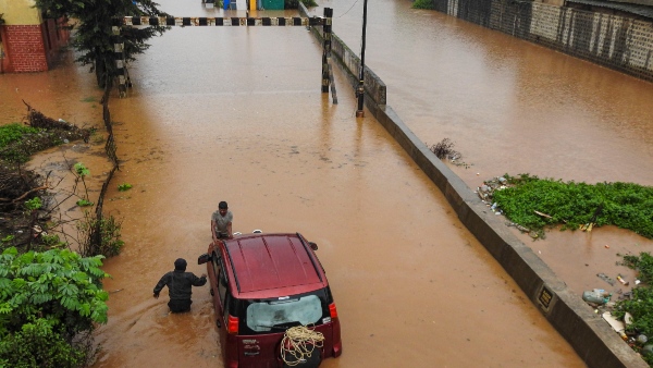India Weather Heavy Rain with Thunderstorm forecast in These states for next three days from today