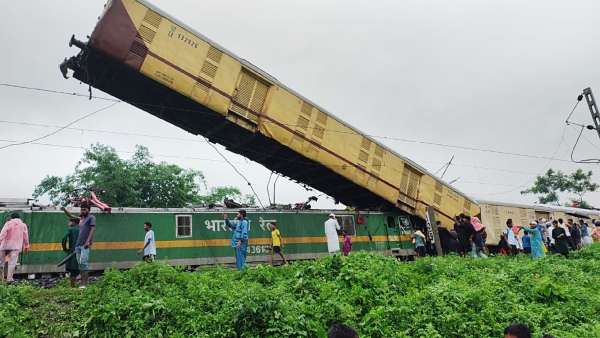 Kanchanjunga Express Train Accident Updates 19 trains cancelled Kanchanjunga Express Train Accident Updates 19 trains cancelled