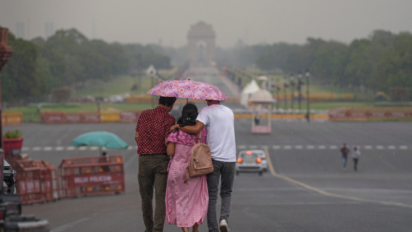 Karnataka Rains Heavy rainfall forecast in these districts in few moments on june 27