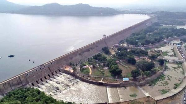 Kaveri Water Level Rises at Biligundlu Mettur Dam Expects Increased Inflow