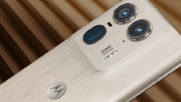 Save Big on Motorola Edge 50 Ultra Get 10 000 Off on Flipkart s Premium Smartphone