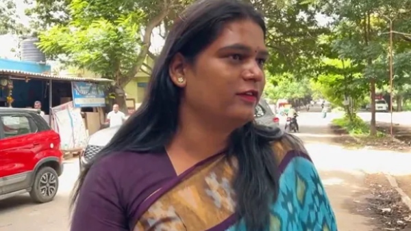 Transgender Nakshatra Came To Parappana Agrahara To See Darshan