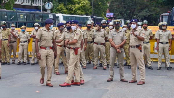 Murder Case Darshan And Other Accused To Produce To Court 4 30 PM