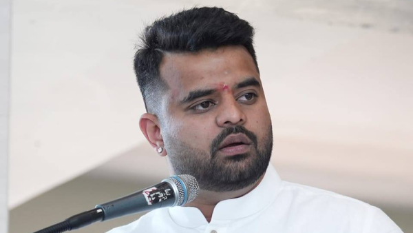 Hassan Lok Sabha Election 2024 Results JDS Leaders Temple Run