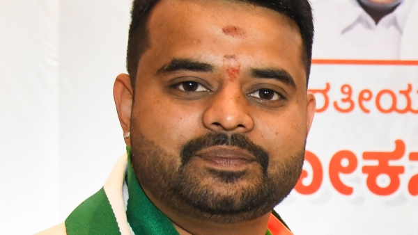 Woman Kidnap Case SIT Taken Prajwal Revanna To Custody