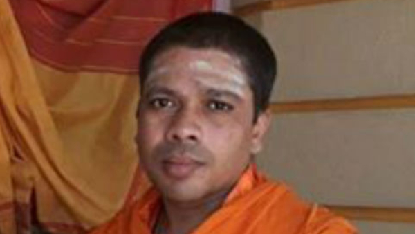 Sri Siddhalinga Shivacharya Swamiji s Prediction About Kannada Star Darshan Comes True