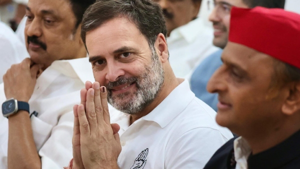 Local leaders of Uttar Pradesh appeals Rahul Gandhi to keep Raebareli