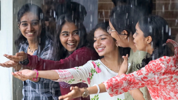 Karnataka Rains Heavy rainfall forecast in these districts in few moments on june 23