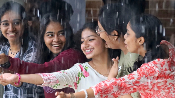 Karnataka Rains Heavy rainfall forecast in these districts in few moments on june 24