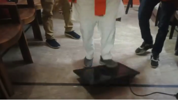 Viral Video of RHP President Govind Parashar Broke his TV Over Election Results 2024 in Agra UP